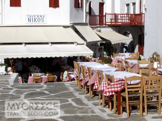 Niko's Taverna in Mykonos Town 