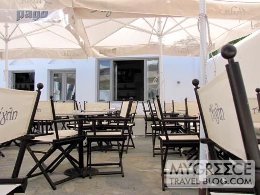 a cafe in Mykonos Town