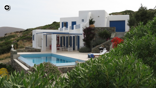A villa with an infinity swimming pool on a hilltop in the Danakos area of Syros