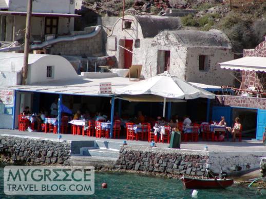 Katina's fish taverna at Amoudi Bay