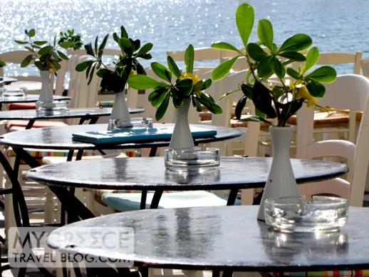 a cocktail bar in Little Venice Mykonos