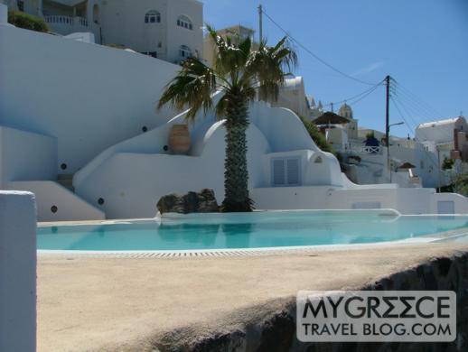 private swimming pool in Firostefani on Santorini