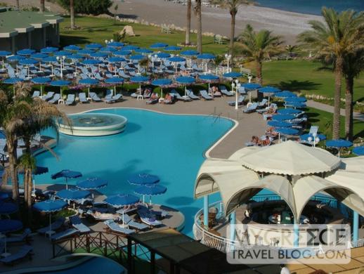 Rodos Palladium hotel swimming pool 
