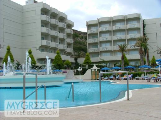 Rodos Palladium hotel swimming pool 