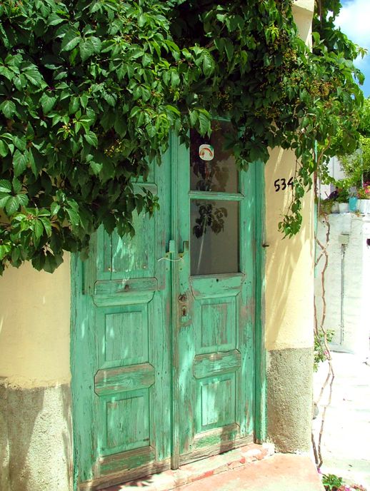 a house in Lefkes