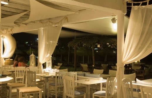 Aperanto Galazio  restaurant Ornos Mykonos
