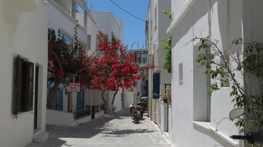 a lane in Naxos Town