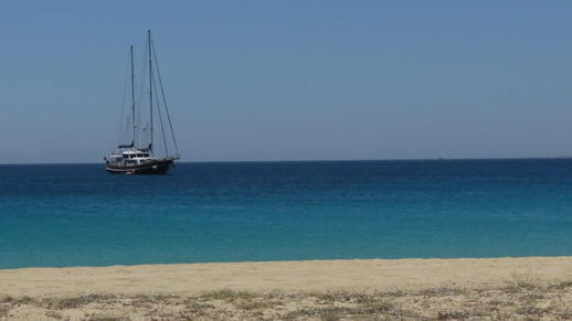 sailing yacht at Agios Prokopios