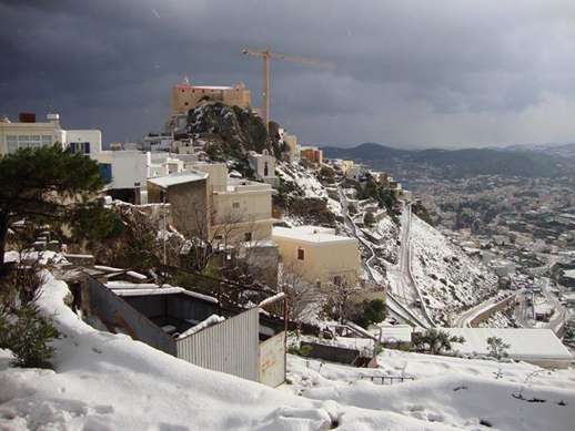 snow at Ano Syros