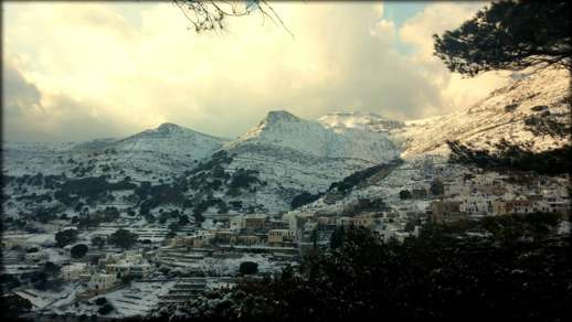 Snow at Apeiranthos