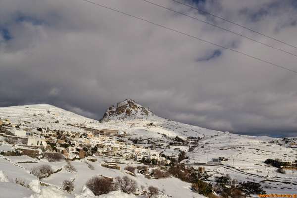 snow on Tinos