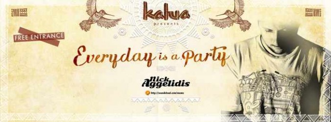 Kalua bar daily beach parties