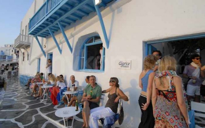 Caprice Bar Mykonos photo from inmykonos dot com website