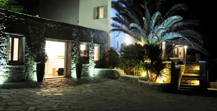 Hippie Chic hotel Mykonos photo 03 from its website