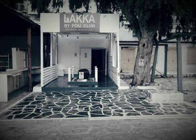 Exterior view of Lakka by FOU Club in Mykonos