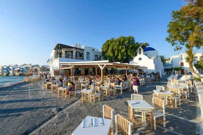 Nice n Easy Mykonos location at Alefkandra Square photo from the restaurant Facebook page