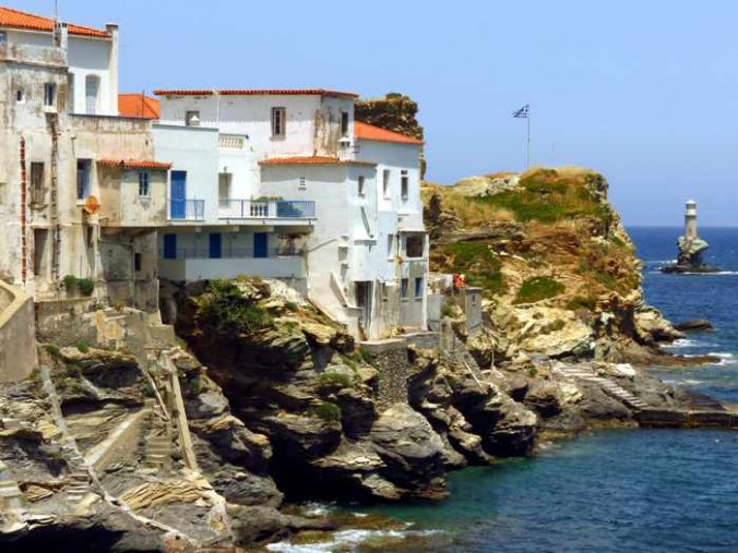 Seaside houses in Andros Town | MY GREECE TRAVEL BLOG