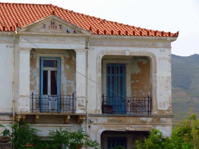 a mansion in Andros Town