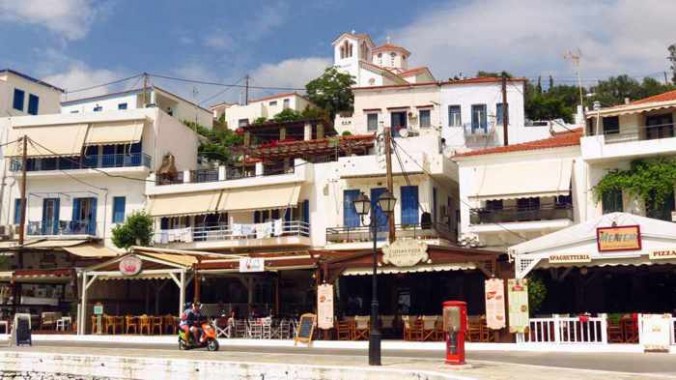 Restaurants and cafes in Batsi