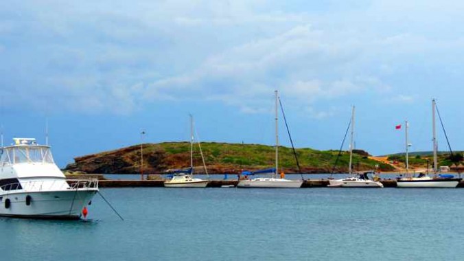 sailboats at Batsi
