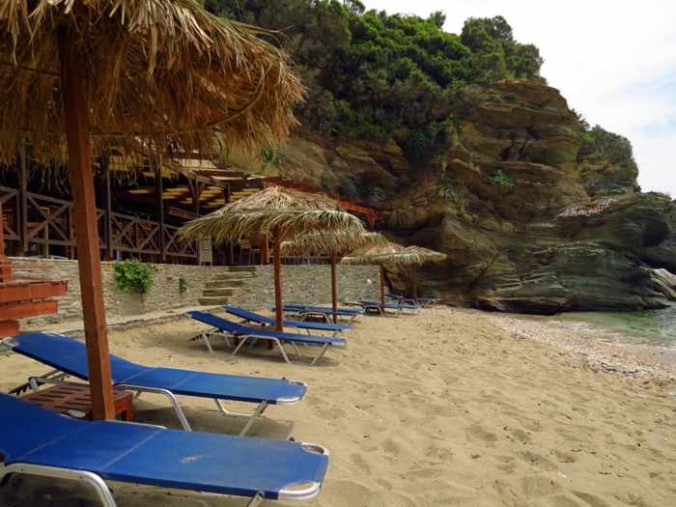 Aneroussa hotel beach