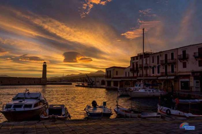 Rethymno old port at dusk in January