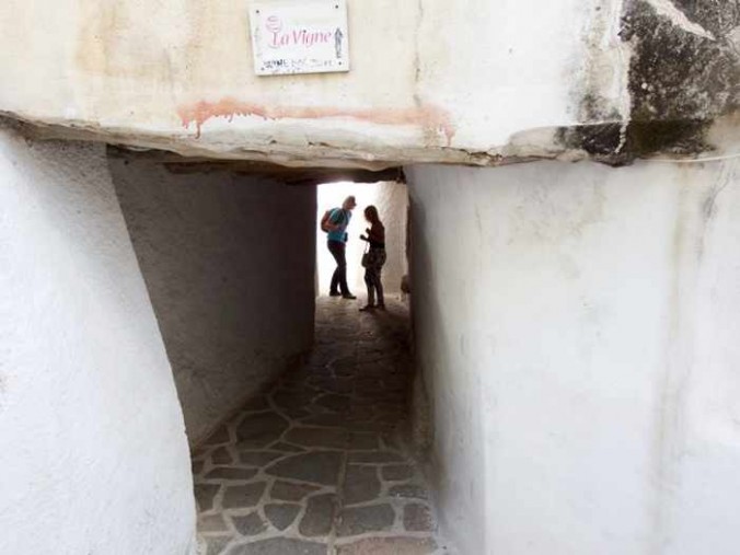 Mike Andrew photo of a passageway in Naxos Town