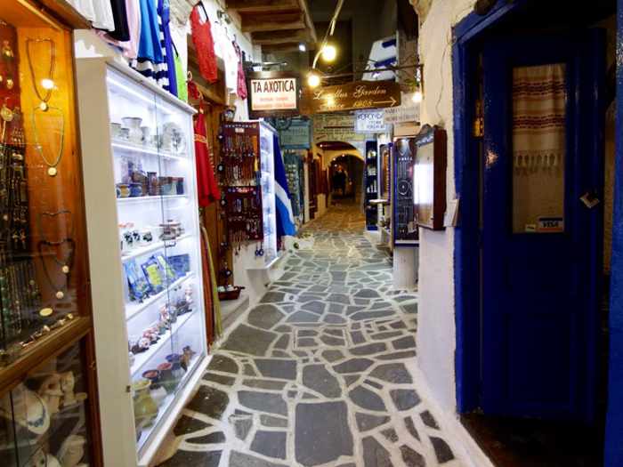 Mike Andrew photo of a lane in Naxos Town