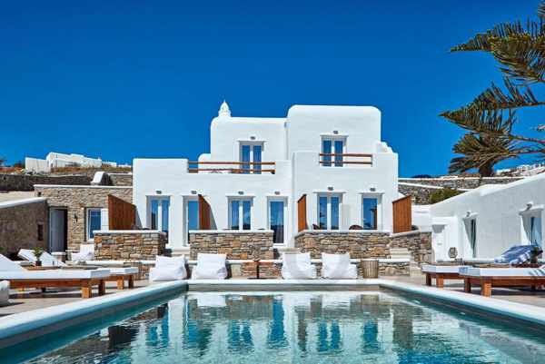 Mykonos Waves Beach House & Suites