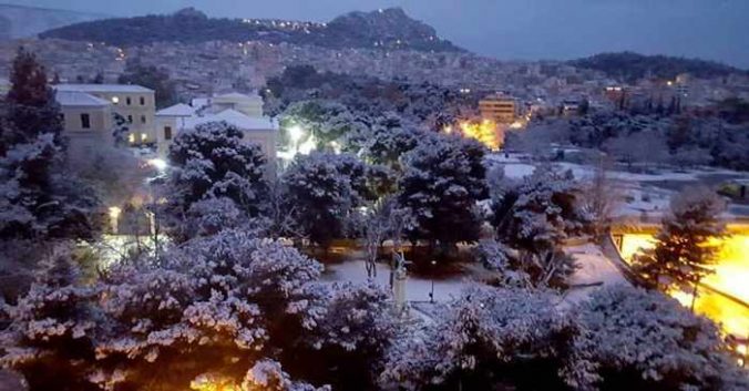 George Nkournélou photo of snow in Central Athens