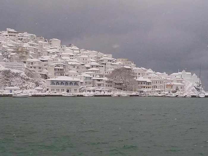 Snow at Skopelos Town