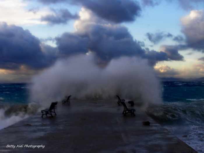 Waves at Rhodes Town