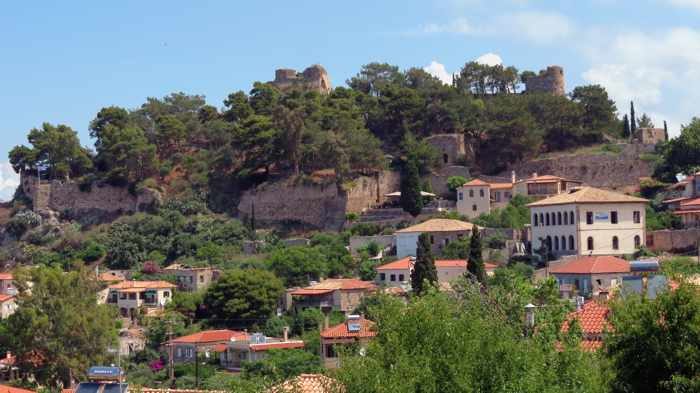 Kyparissia castle 