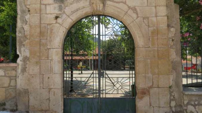 entrance gate in Kyparissia
