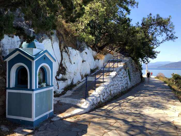 Greece, Peloponnese, Argolida, Nafplio, shrine, memorial shrine, memorial, Panagitsa Church Nafplio, Arvanitia promenade,walkway, steps, 