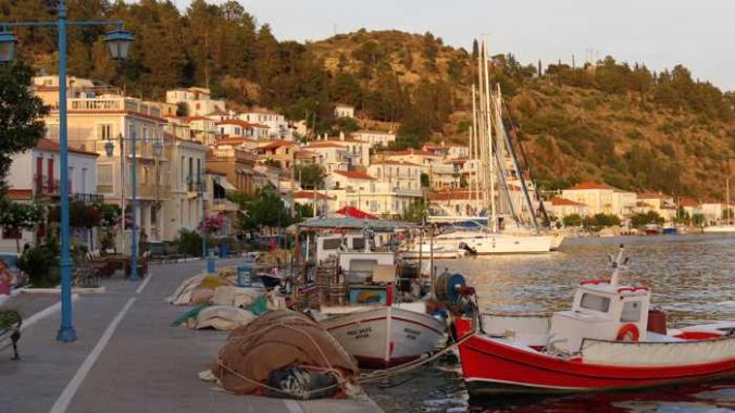 Greece, Greek island, Saronic island, Poros, Poros Greece, Poros island, Poros Town, harbourfront, seafront, fishing boats, boats,