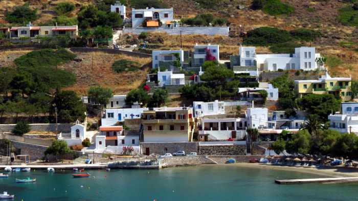 Greece, Greek Islands, Cyclades, Siros, Syros, Kini Bay, Kini beach, Kini village, landscape, coast, seaside, hill, houses, buildings