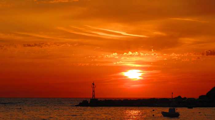 Greece, Greek islands, Cyclades, Siros, Syros, Syros island, Kini, Kini Bay, Kini Syros, sunset, sea, sky, Dyo Tzitzikia Sta Armyrikia 