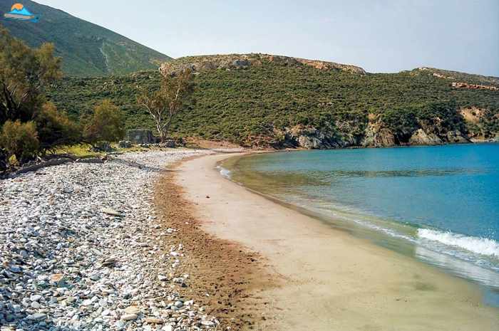 Greece, Greek islands, Cyclades, Siros, Syros, Syros island, Kini, Kini Bay Syros, Syros Adventures, Perla1, boat trips, boat excursions, beach excursions, remote Syros beaches, isolated Syros beaches, secluded Syros beaches, beaches, coves, bays, Lia beach, Lia beach Syros, 