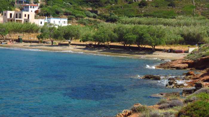 Greece, Greek islands, Cyclades, Siros, Syros, Kini, Kini Syros, Lotos, Lotos beach, Lotos beach Syros, beach, sandy beach,