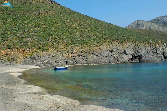 Greece, Greek islands, Cyclades, Siros, Syros, Syros island, Kini, Kini Bay Syros, Syros Adventures, Perla1, boat trips, boat excursions, beach excursions, remote Syros beaches, isolated Syros beaches, secluded Syros beaches, beaches, coves, bays, Megas Lakos, Megas Lakos beach Syros, Megas Lakos beach