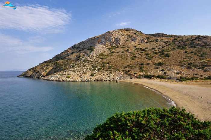 Greece, Greek islands, Cyclades, Siros, Syros, Syros island, Kini, Kini Bay Syros, Syros Adventures, Perla1, boat trips, boat excursions, beach excursions, remote Syros beaches, isolated Syros beaches, secluded Syros beaches, beaches, coves, bays, Varvarousa, Varvarousa beach Syros