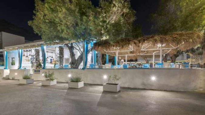 Thalassa Beach Bar At Kini On Syros Island Photo From The Bars Website