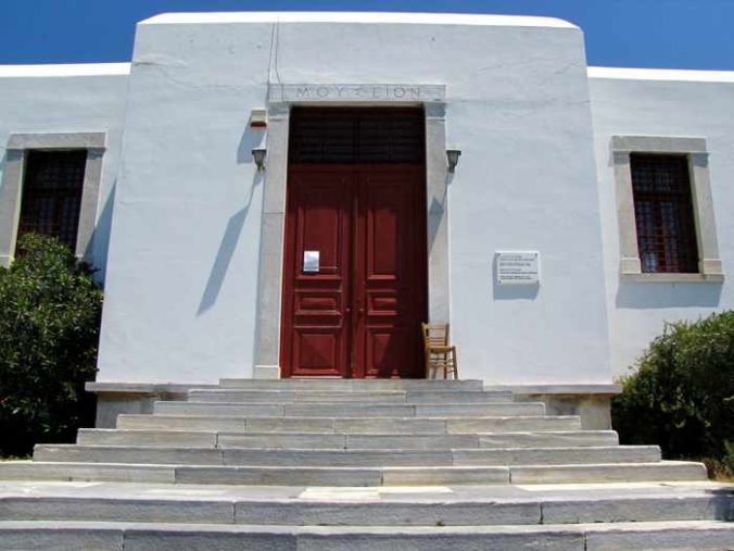 Greece, Greek islands, Cyclades, Mikonos, Mykonos, Mykonos Archaeological Museum, Museum, building, archaeological museum