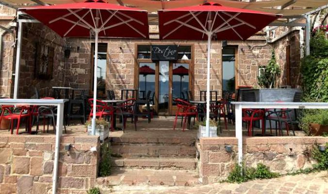Destino Cafe Bar in Molyvos on Lesvos island