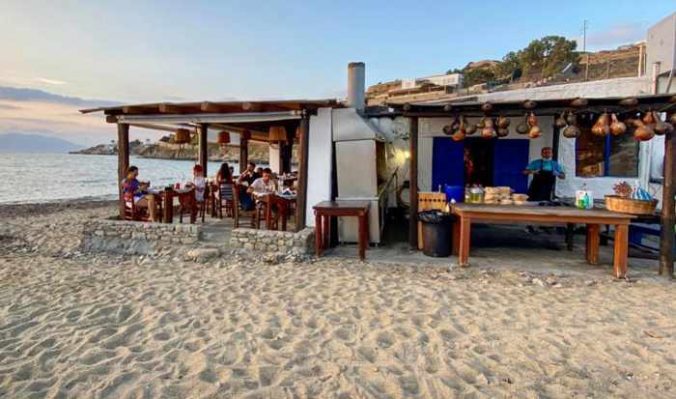 Joannas Nikos Place Taverna on Mykonos