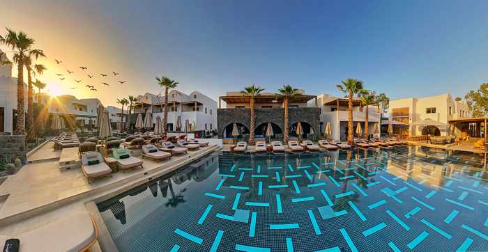 Radisson Blu Zaffron Resort on Santorini swimming pool