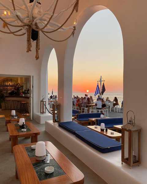 JackieO Yacht Club on Mykonos