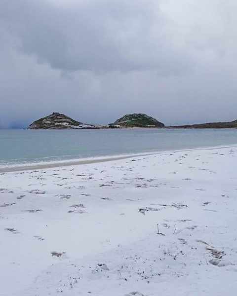 Snow on Kalafatis beach