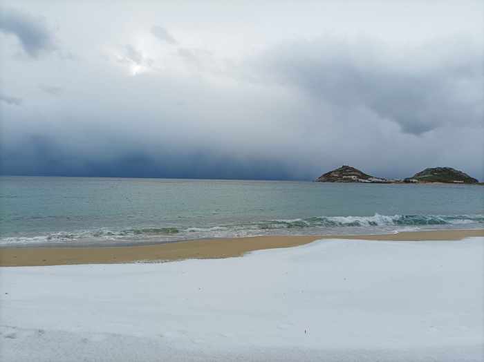 Snow on Kalafatis beach on Mykonos